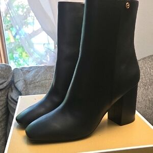 Michael Kors Elegant Black Ankle Boots